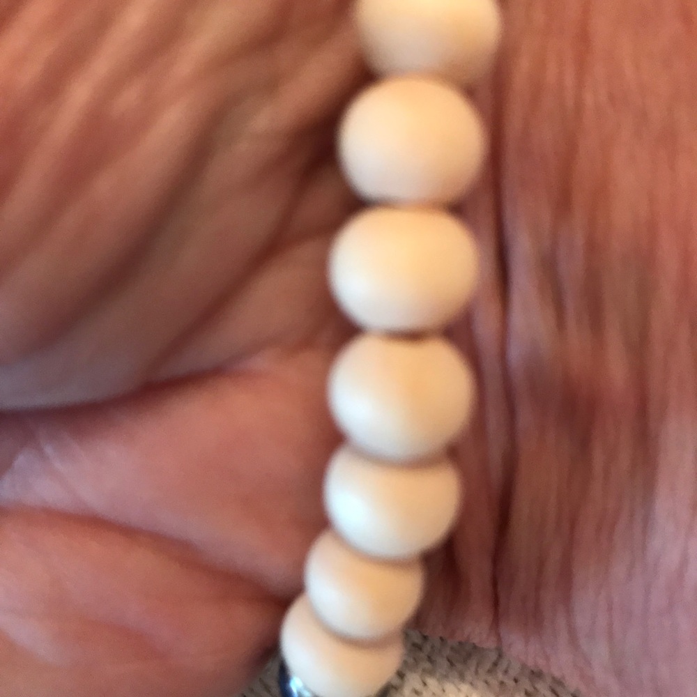 Women’s Lapis , Sandalwood, & Lava Stone bracelet - Picture 3 of 4